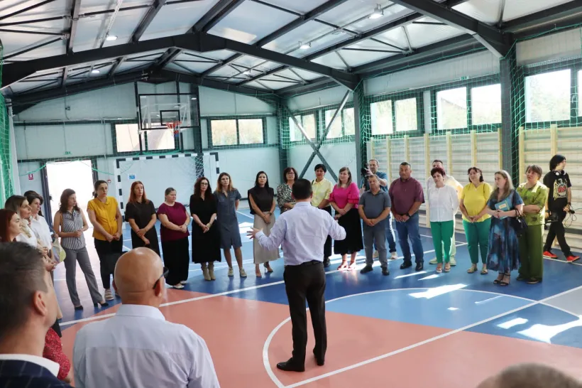 Costel Fotea anunță noi investiții pentru copiii cu nevoi speciale din Tecuci: sală de sport, microbuz școlar și sisteme de protecție