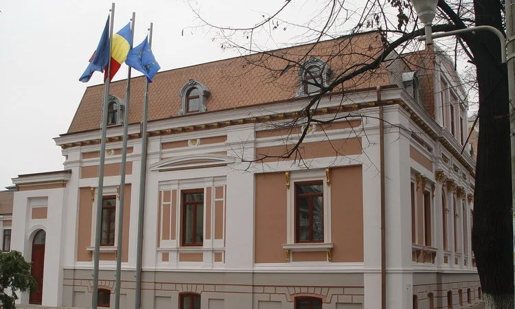 Școala de Arte din Galați prelungește înscrierile pentru anul 2026-2027. 21 de discipline, de la muzică și dans la pictură și actorie