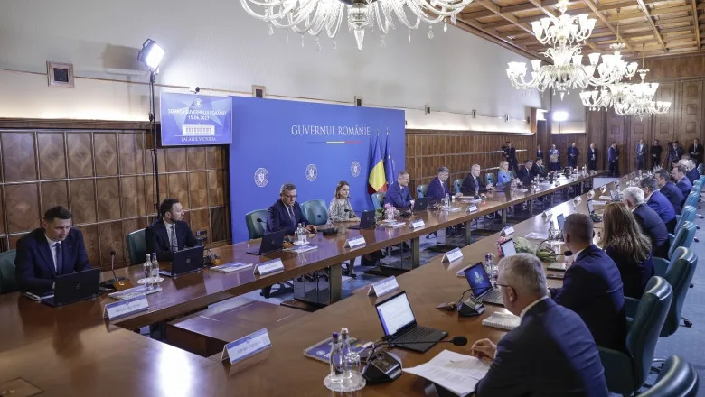 Guvernul anuleză dobânzile şi penalităţile celor cu datorii la stat dacă plătesc aceste restanţe până pe 25 noiembrie