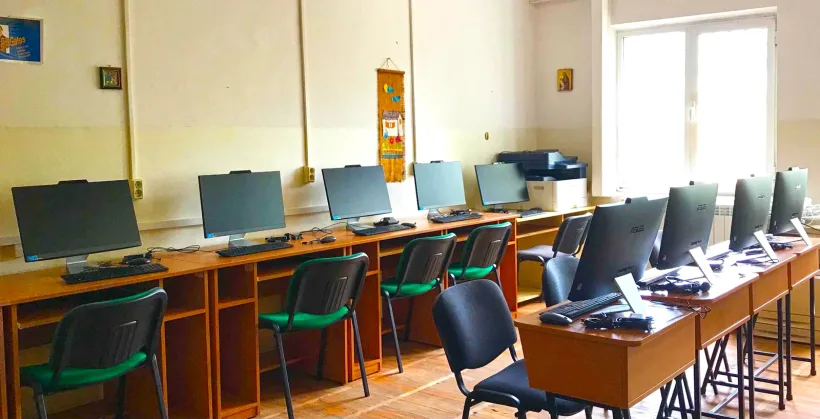 Costel Fotea: Investim în viitorul copiilor. Tehnologie de ultimă generație pentru elevii școlilor speciale din județul Galați