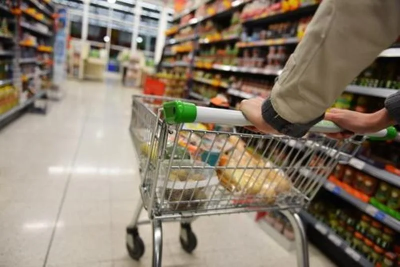 Plafonarea prețurilor la alimentele de bază, prelungită până la 30 iunie 2025