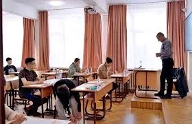 Reguli noi pentru concursurile extrașcolare 2026:fără taxe pentru elevi, cu etape de calificare și din afara ariilor curriculare