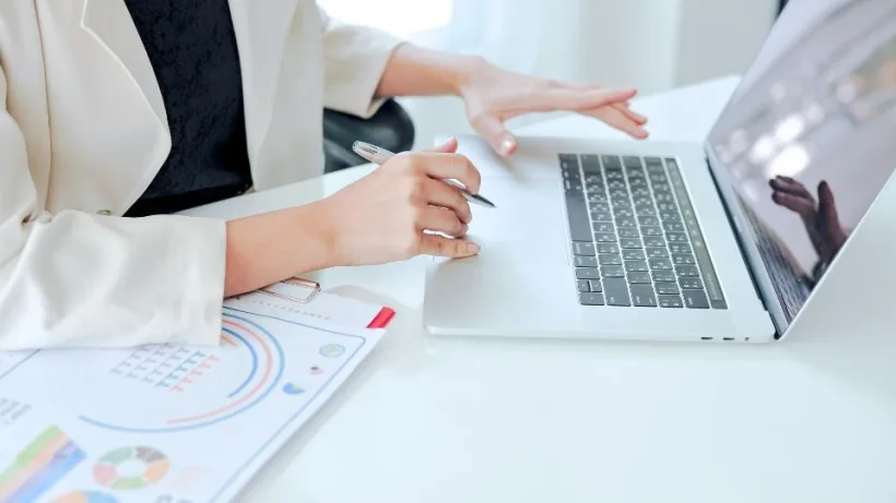 Un nou pas spre școala digitală: laptopuri pentru toate clasele din Galați