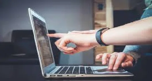 Cercetătorii români au atras sub 1% din finanțările  pentru inovare-cercetare