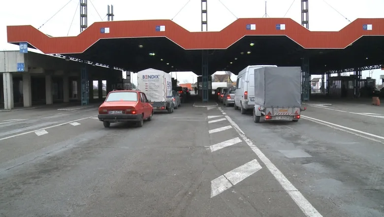 Aglomerație la granițe de 1 Mai: 3.500 de polițiști mobilizați pentru fluidizarea traficului