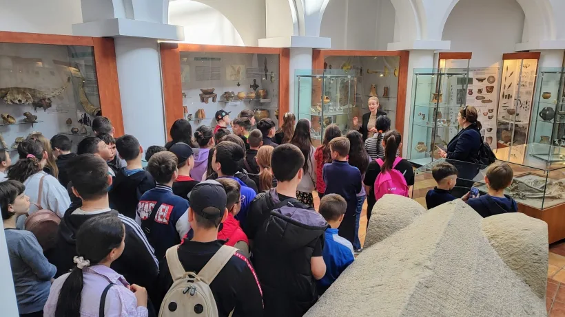Peste 2.500 de copii vor descoperi patrimoniul gălățean prin excursii gratuite organizate de CJ Galați