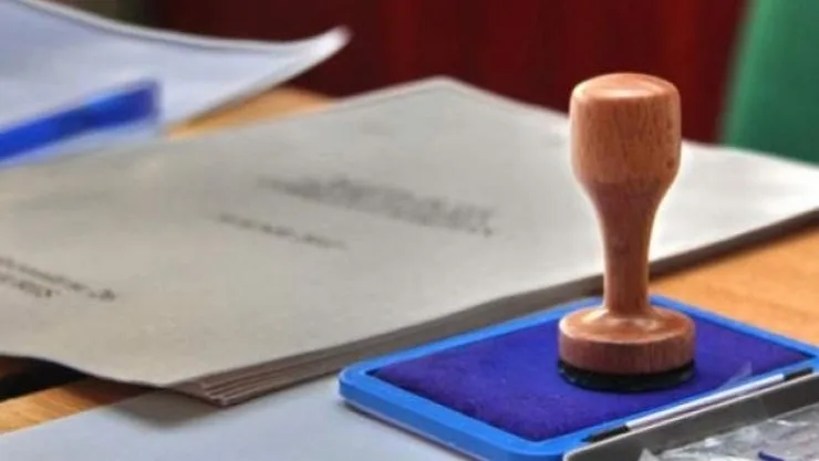 Un primar vrea să facă referendum local pentru impunerea unor măsuri anti-COVID