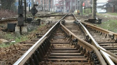 Infrastructura feroviară deficitară și  subfinanțarea transportului de călători pe calea ferată,  reclamate în stradă de sindicaliștii din domeniu
