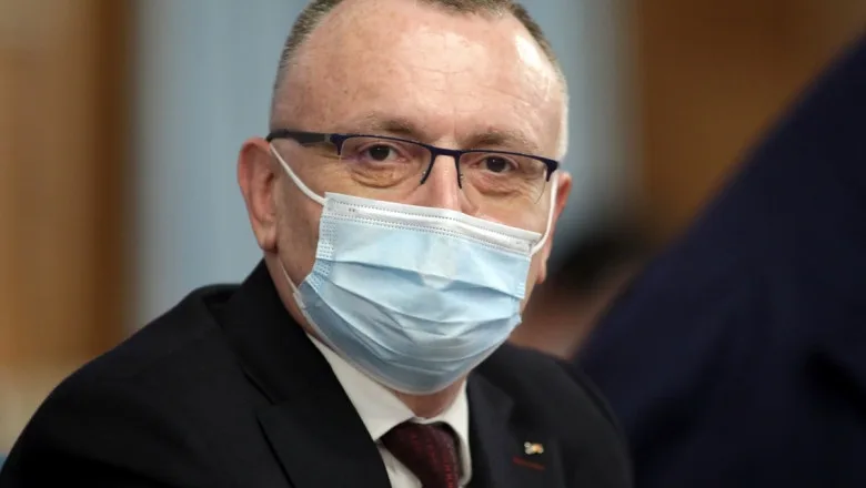 Ministrul Educației nu ia în calcul repetarea anului școlar