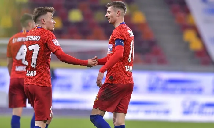 FCSB a câştigat derbiul şi s-a desprins la trei puncte în fruntea Ligii 1