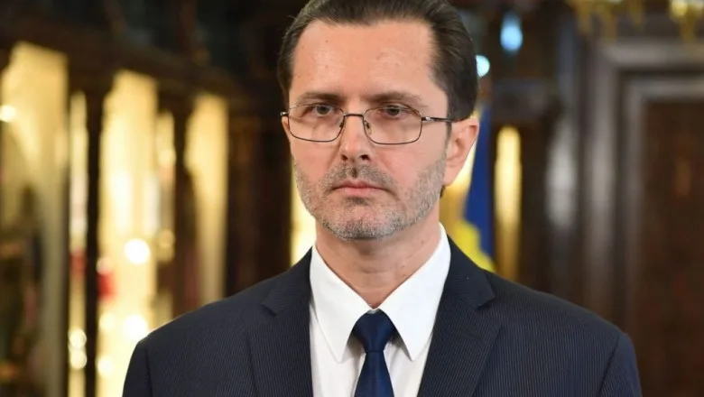 Purtătorul de cuvânt al Patriarhiei Române, infectat cu SARS-CoV-2 la o zi după ce s-a vaccinat