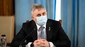 Ministrul Bode: Purtarea măștii este obligatorie și în fața Ministerului de Interne, și pe plajă, și la munte!