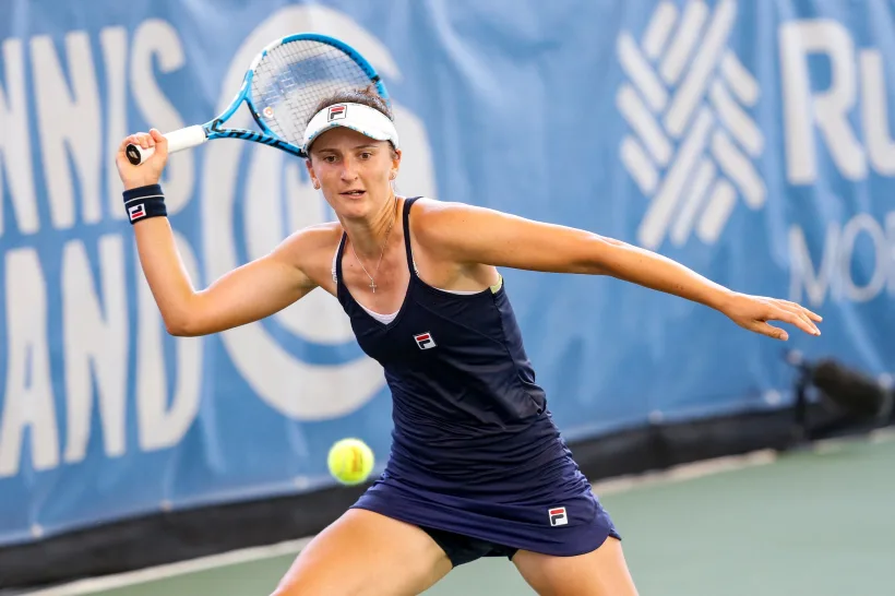 Irina Begu joacă cu Anett Kontaveit în finală la Cleveland
