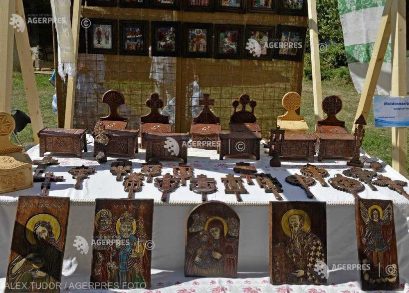 Un târg de icoane la Muzeul Naţional al Ţăranului Român