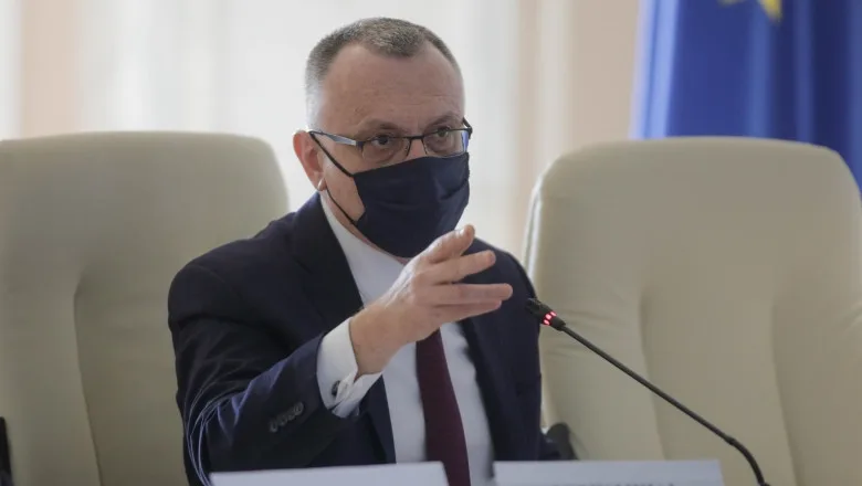 Anunț important de la Ministrul Educației: Școlile rămân deschise și peste pragul de 6 la mie