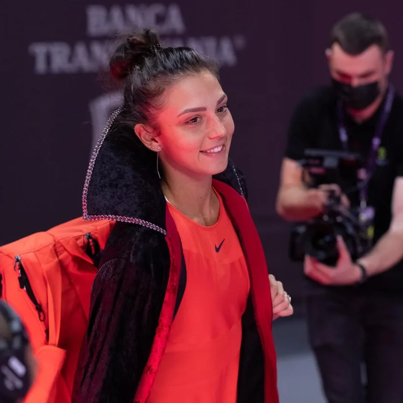 Pelerina lui Dracula îi poartă noroc lui Jaqueline Cristian care avansează în sferturi la Transylvania Open