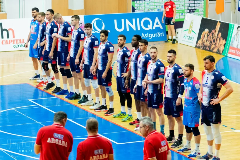 Campioana României CSM Arcada Galaţi merge mai departe în CEV Cup