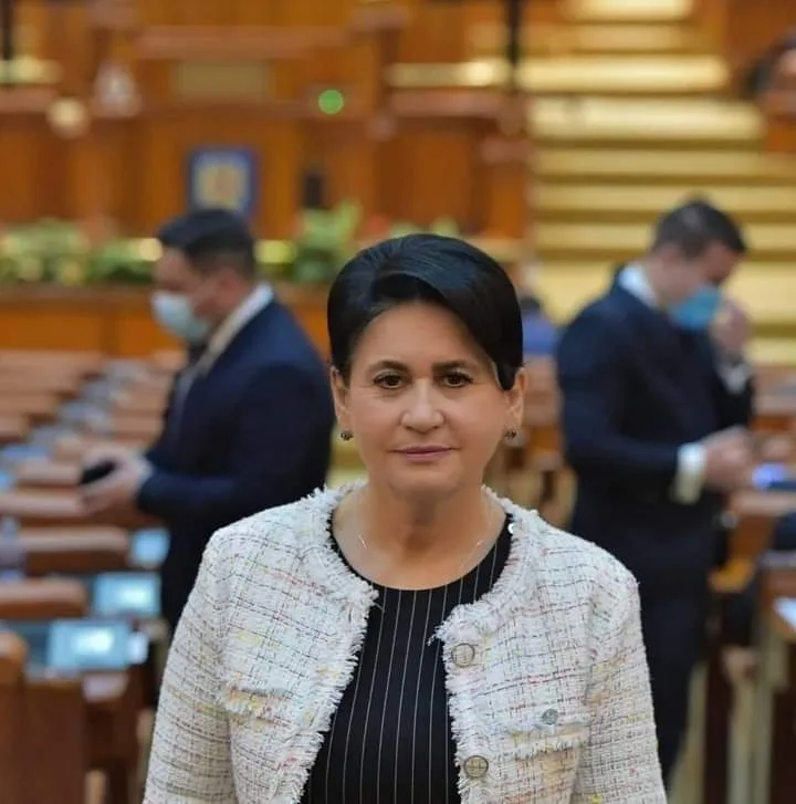 Deputatul Viorica Sandu: Vânzarea companiilor valoroase ale statului român, la prețuri mici, chiar derizorii este o politică anti-națională denunțată de PSD!