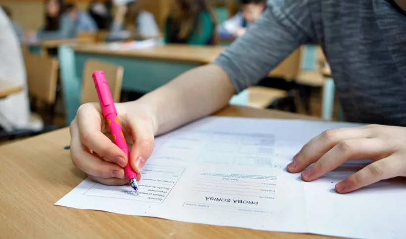 Elevi gălățeni, în programul-pilot de testare standardizată