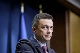 Grindeanu a anunţat că ultimul tronson al Autostrăzii Sibiu-Făgăraş de 73,69 km a fost lansat în licitaţie