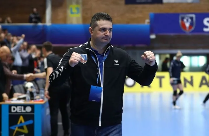 Florin Pera îl înlocuieşte pe Adi Vasile la cârma Naţionalei României de handbal feminin