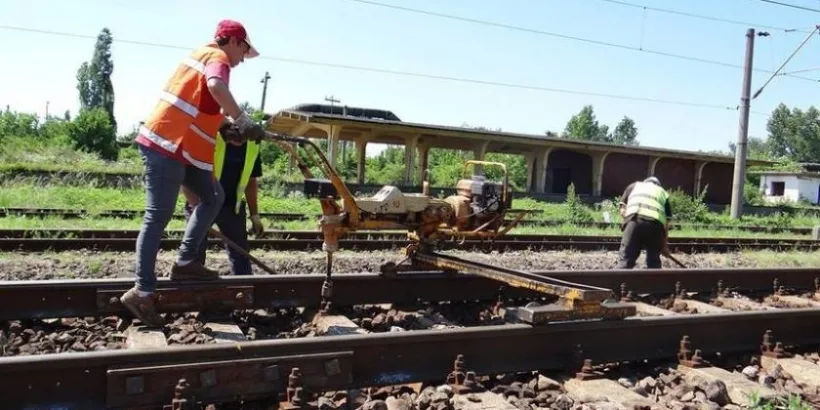 Contracte de 1,2 miliarde de lei pentru lucrări la infrastructura feroviară, adjudecate de o companie din Galați