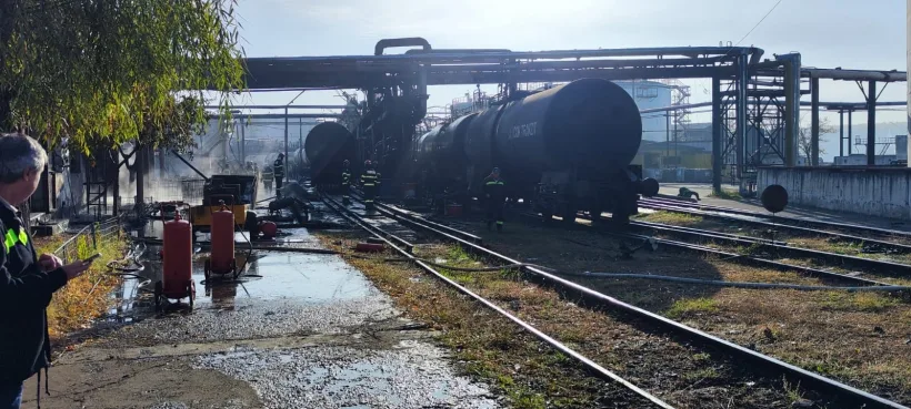 Un incendiu a izbucnit în Port Bazinul Nou la o stație de păcură