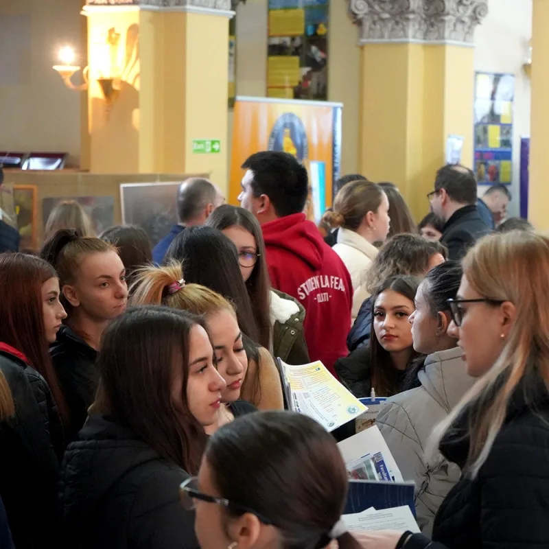 Peste 1.000 de elevi, prezenți la Târgul Educațional Student #UDJG la Brăila