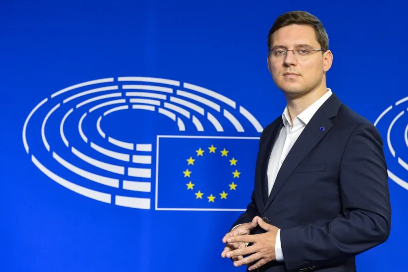 Raportul lui Victor Negrescu privind extinderea spaţiului Schengen, înregistrat oficial la Parlamentul European