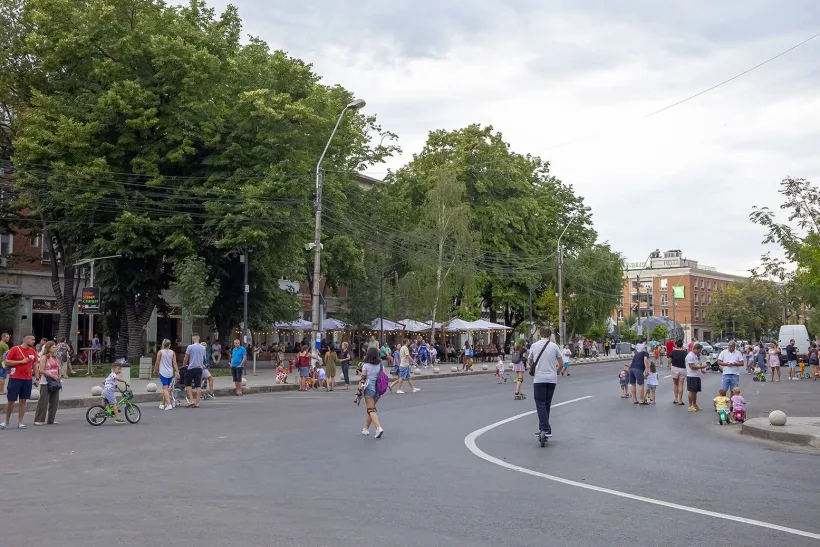Se închide una dintre cele mai circulate străzi din Galați. Restricții de trafic și modificări pentru transportul public