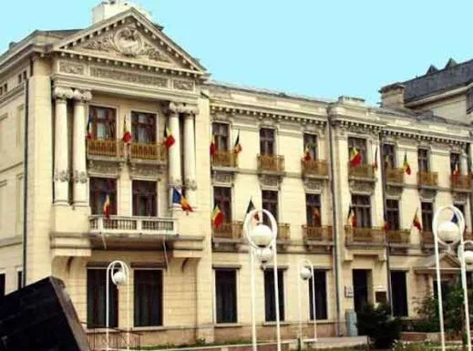 Amendă de 100.000 de lei pentru exploatarea agregatelor minerale în zona Siretului. Ce nereguli au găsit comisarii Gărzii de Mediu